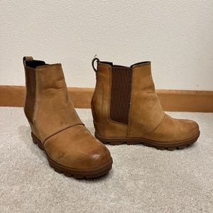 Sorel Joan of Arctic Chelsea Wedge Boot Camel